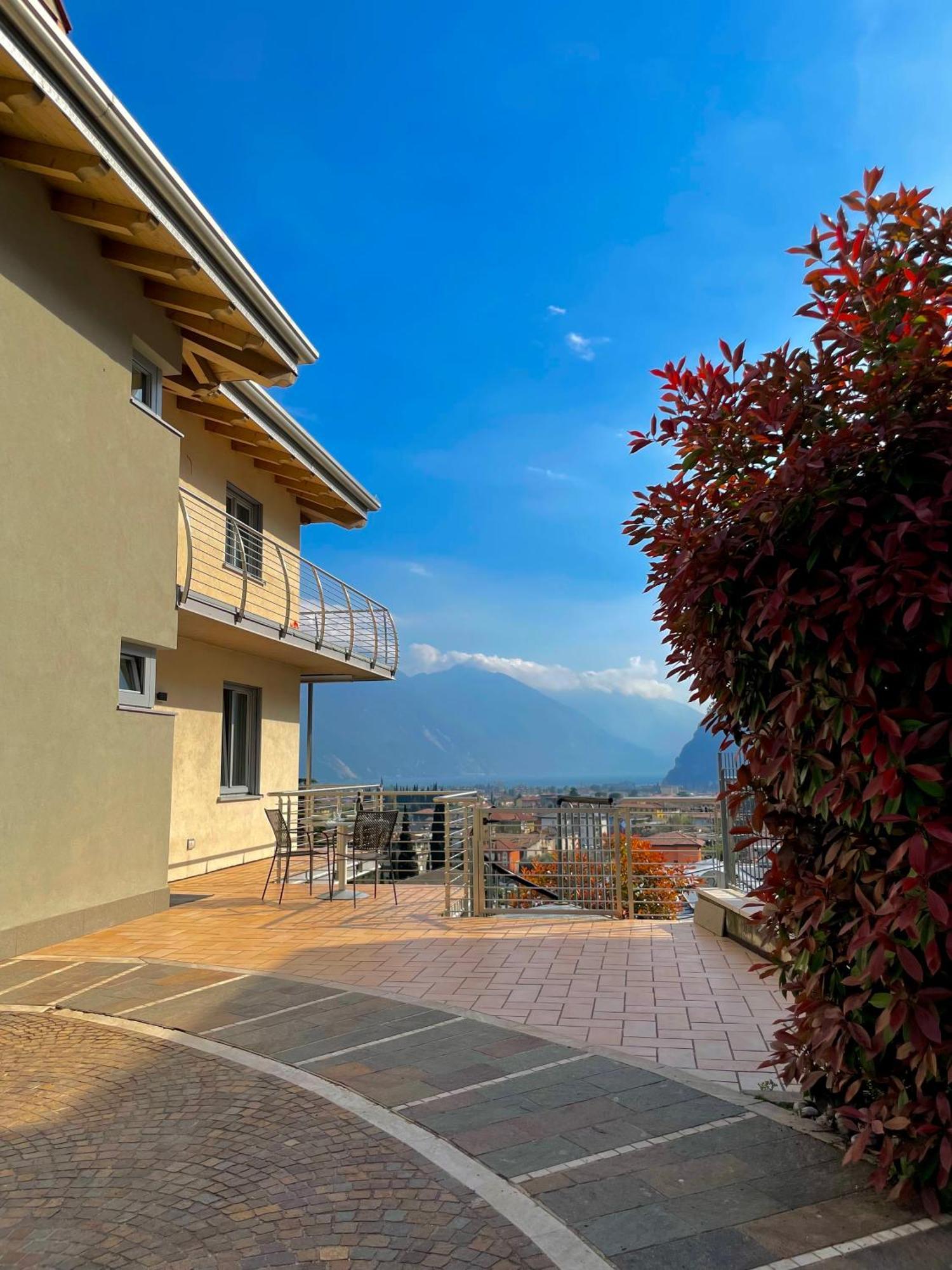 View & Chill Apartment Riva del Garda Eksteriør bilde